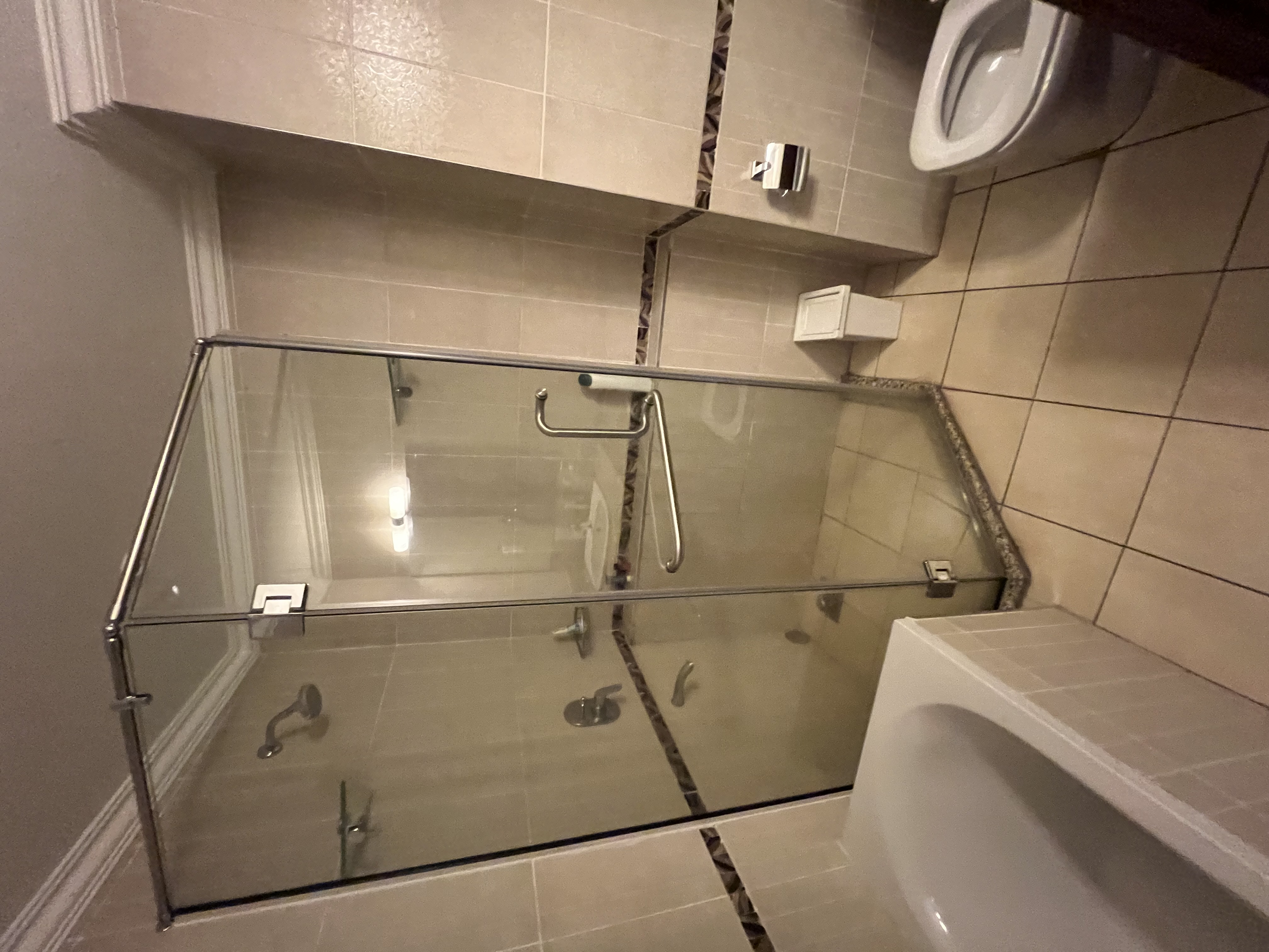 Charming 3 BR Duplex to let in Riverside - Image 16